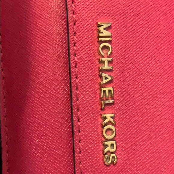 Michael Kors Pink Used Wallet - Picture 6 of 6